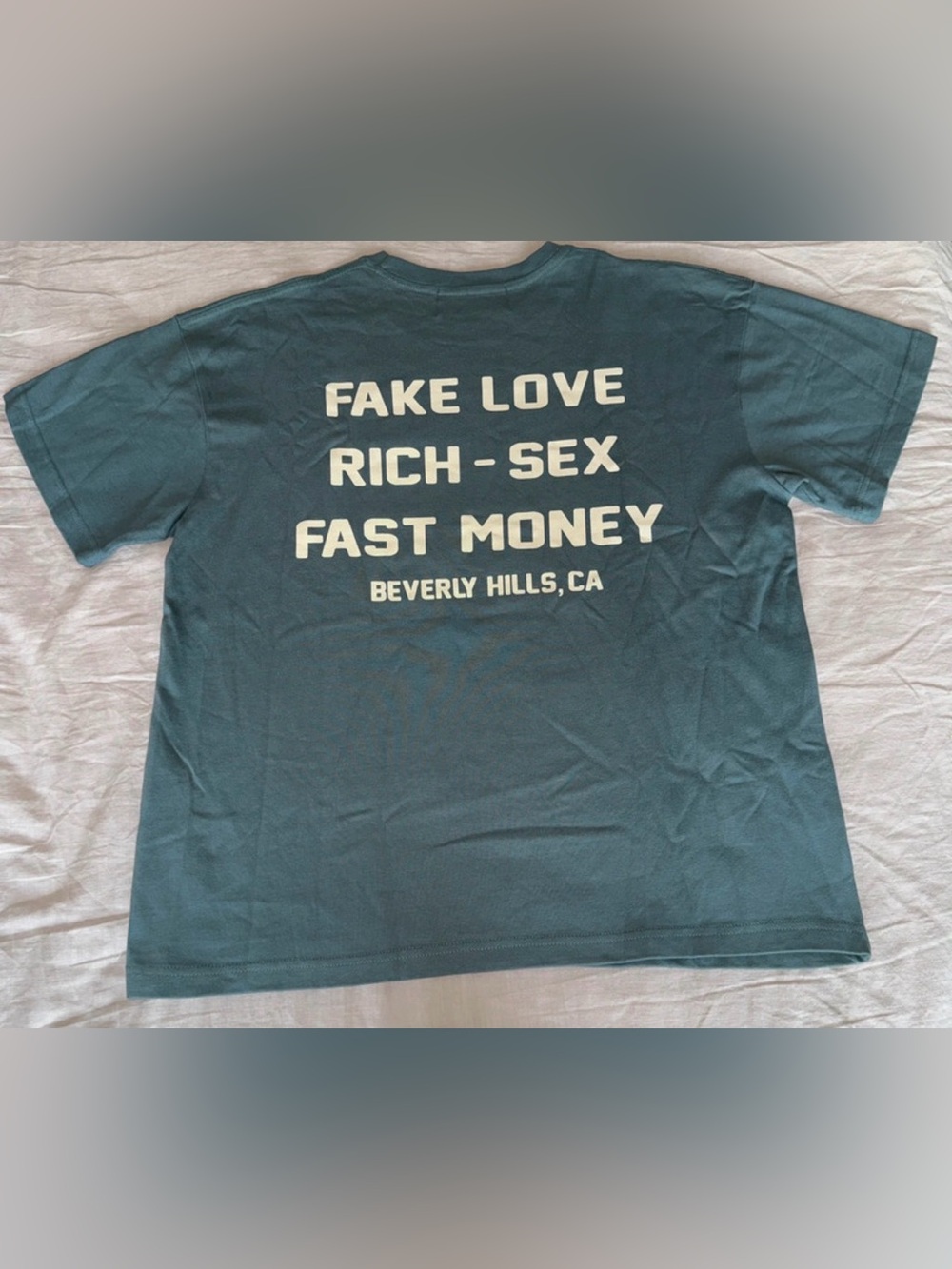 *141. Hotel Homme Femme Tee - Picture 4 of 7